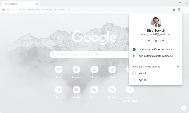Ventana del navegador Chrome que muestra la configuración de cuenta y sincronización para las Cuentas de Google, con la sincronización habilitada.